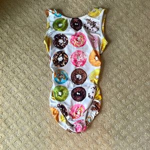 Foxy’s donut print leotard